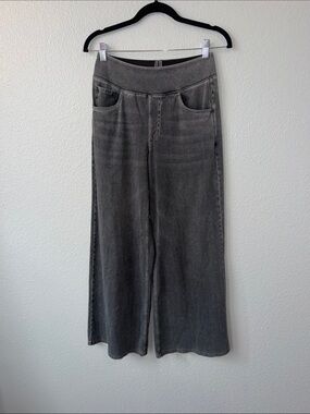 Halara Wide Leg Pull-On Jeans in Washed Charcoal Gray
